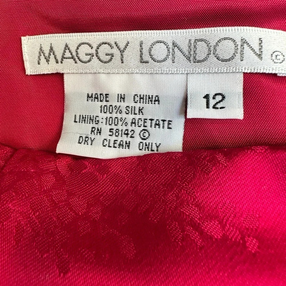 Vintage Maggy London 100% Silk Cranberry Holiday Red Floral Pencil Skirt Size 12 - Picture 5 of 7